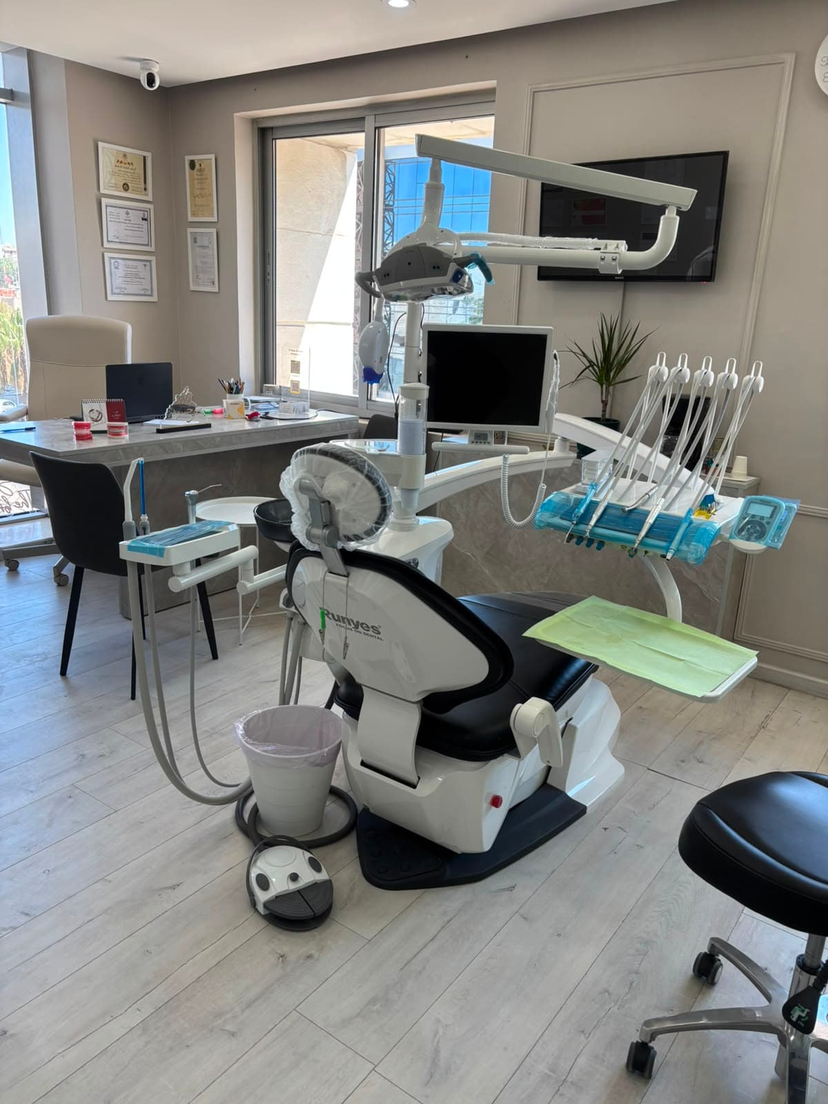 Dr. Samar Hasoneh's consultation studio